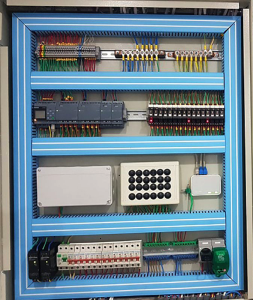 تابلو کنترل هوشمند